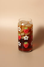 Load image into Gallery viewer, 20 oz Strawberry Glass
